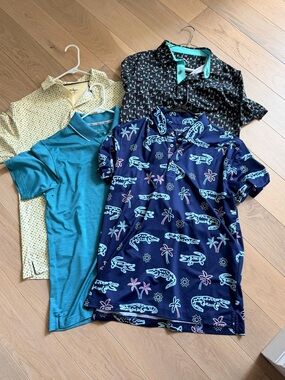 Bundle - 4 men’s small golf polos - all in excellent condition!!!